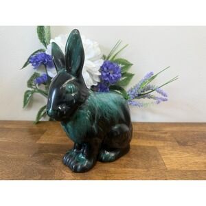 Vintage‎ Blue Mountain Pottery Rabbit Figure Canadian Art Bunny Green Drip Glaze